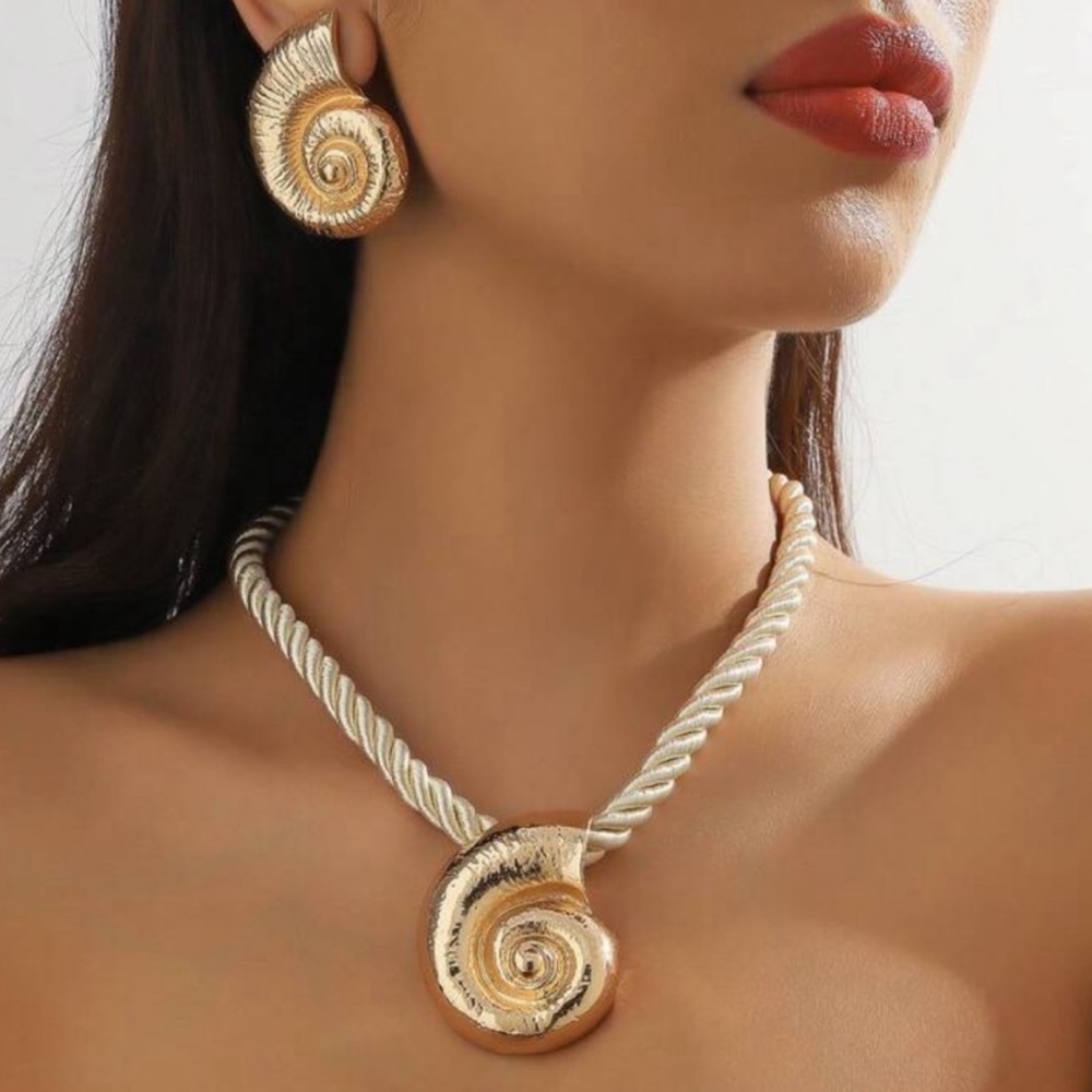 ZARA Sea Snail Shell Necklace-Earrings Set